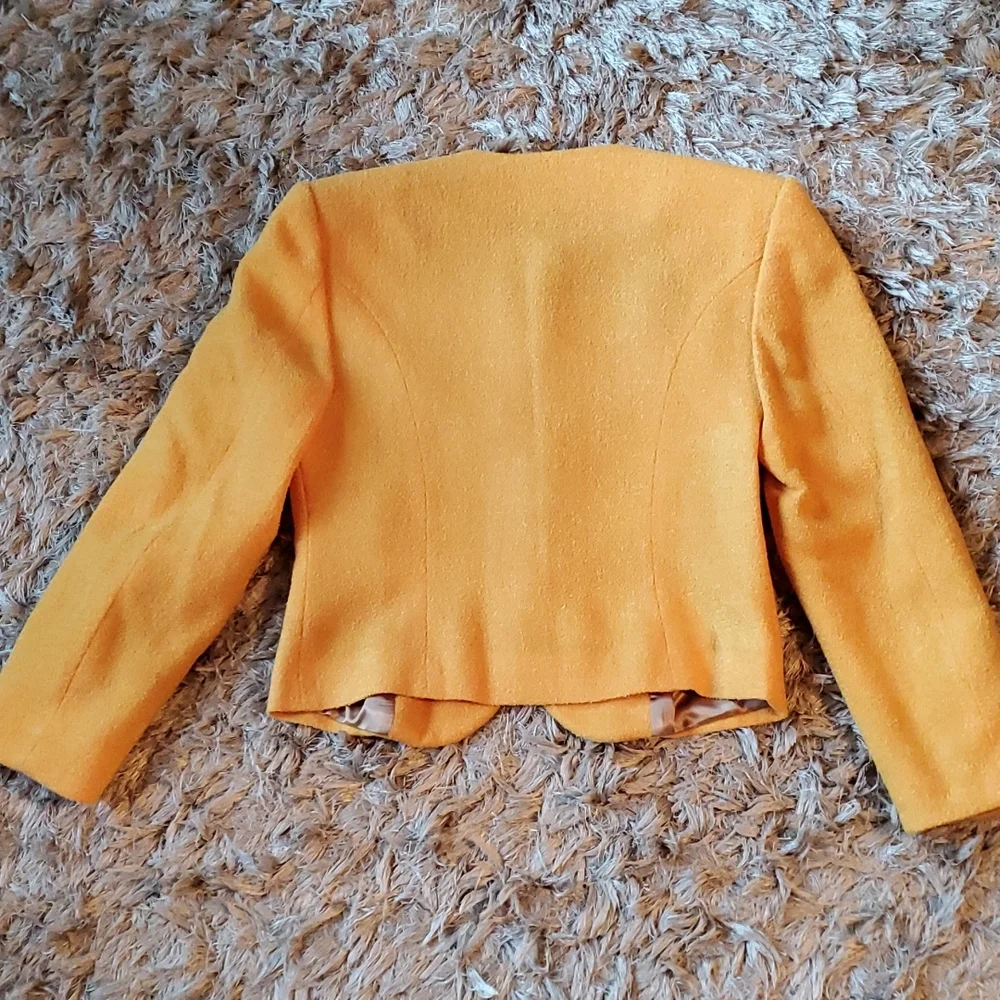 Vintage Sisley Relaxed Elegance yellow wool blazer made in Italy size M - Picture 10 of 13